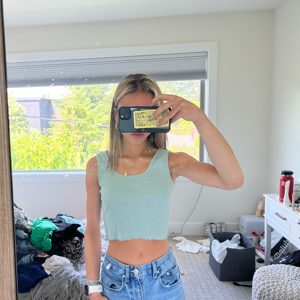 Cute simple tank